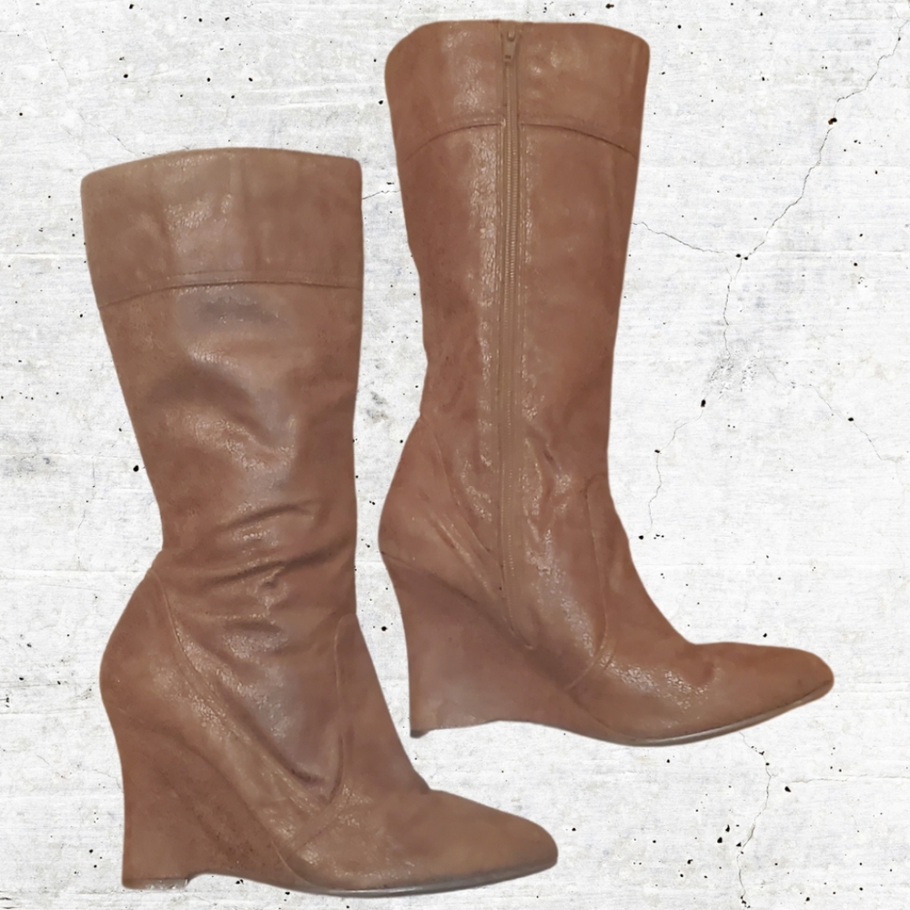 Boots dark brown and tan